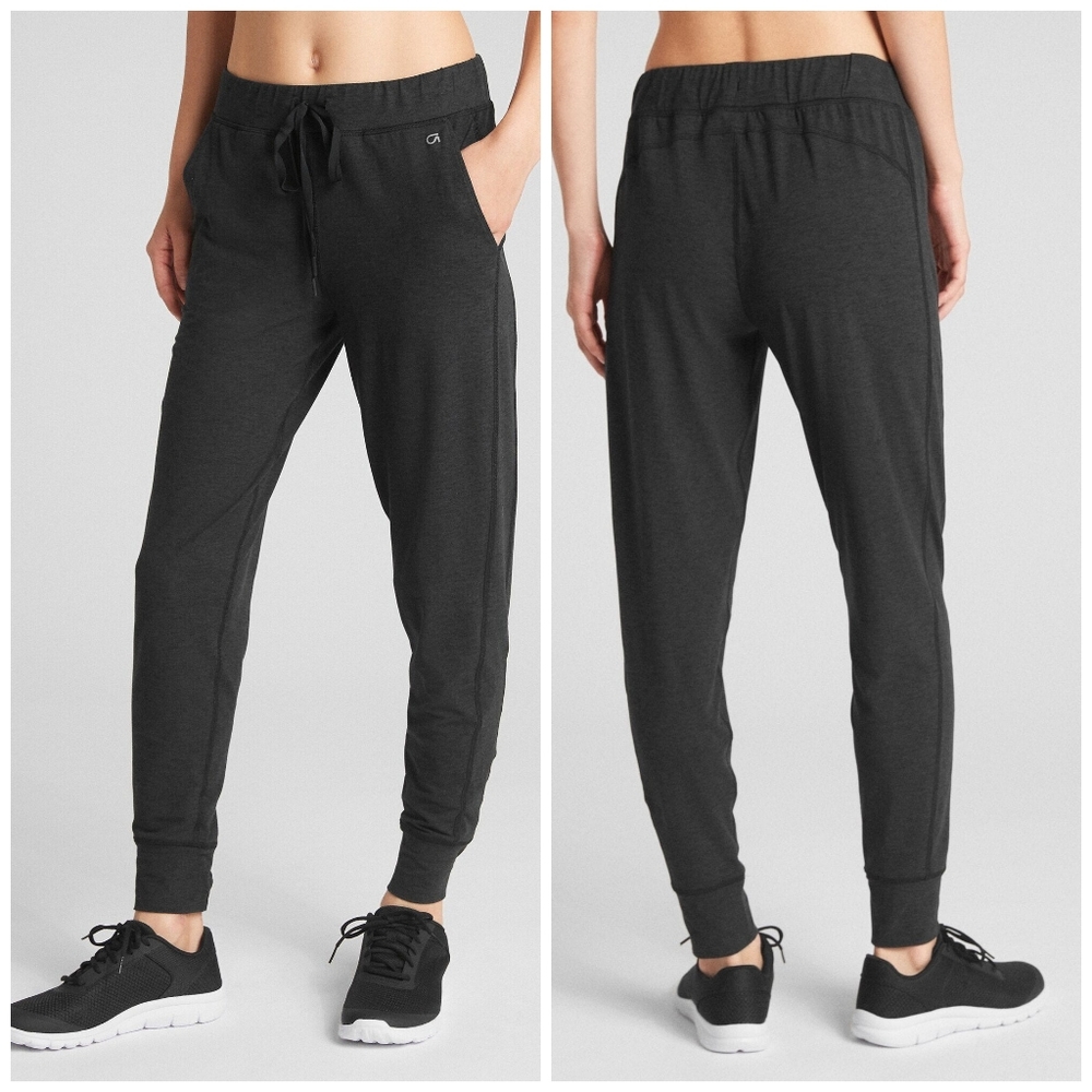 GapFit • Brushed Tech Jersey Joggers • SZ XL